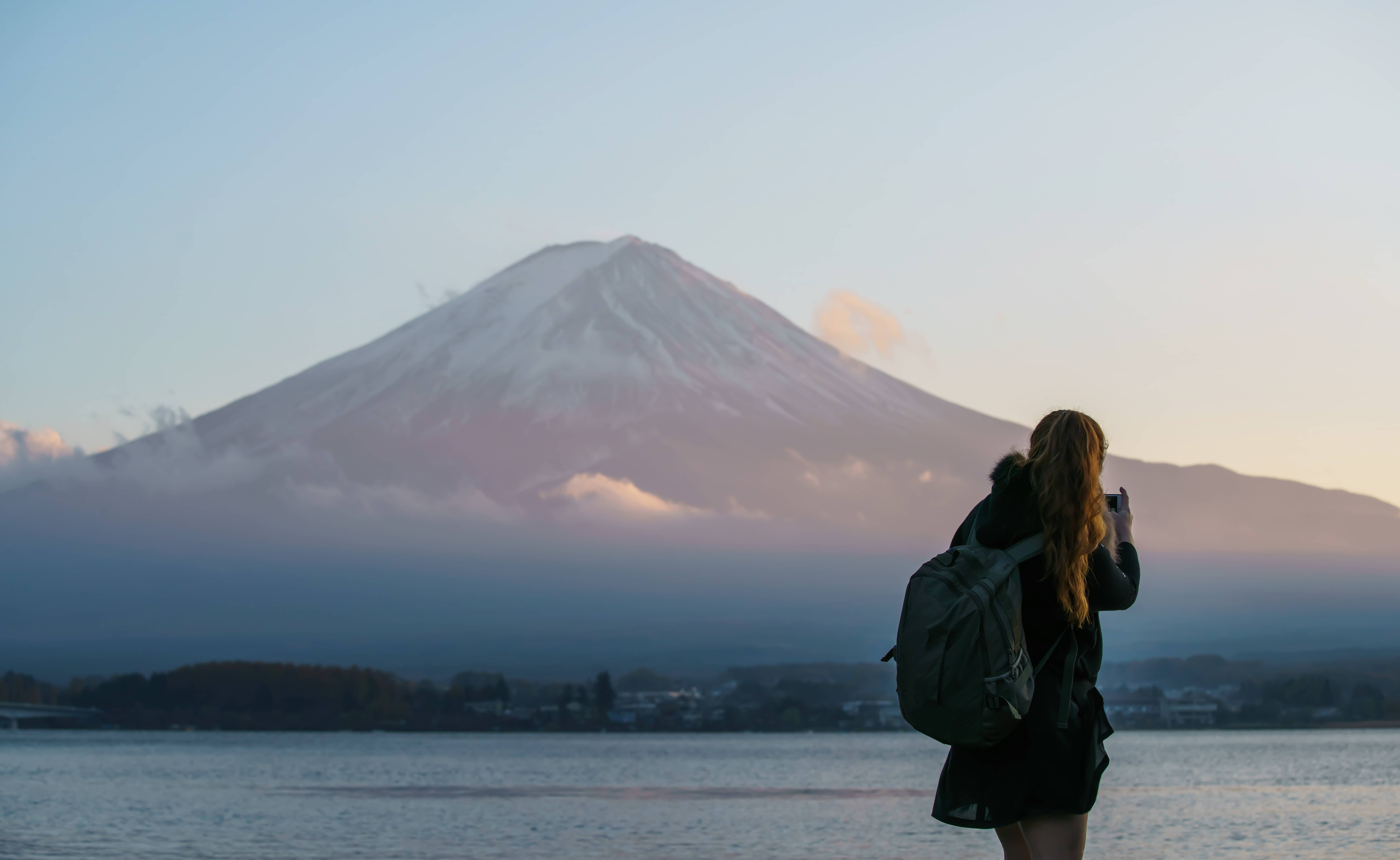 Tourist experiencing sudden illness during New Year holidays in Japan with closed hospitals